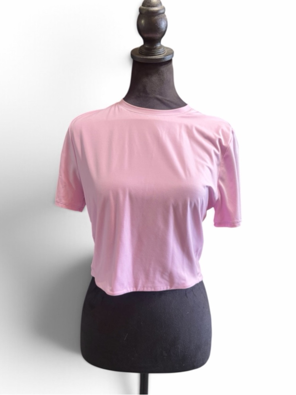 Lululemon Women's Pink Cropped Tee, Ex- Large